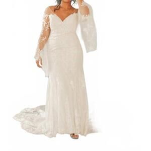 NEW MADISON JAMES lace wedding gown with chapel train in ivory